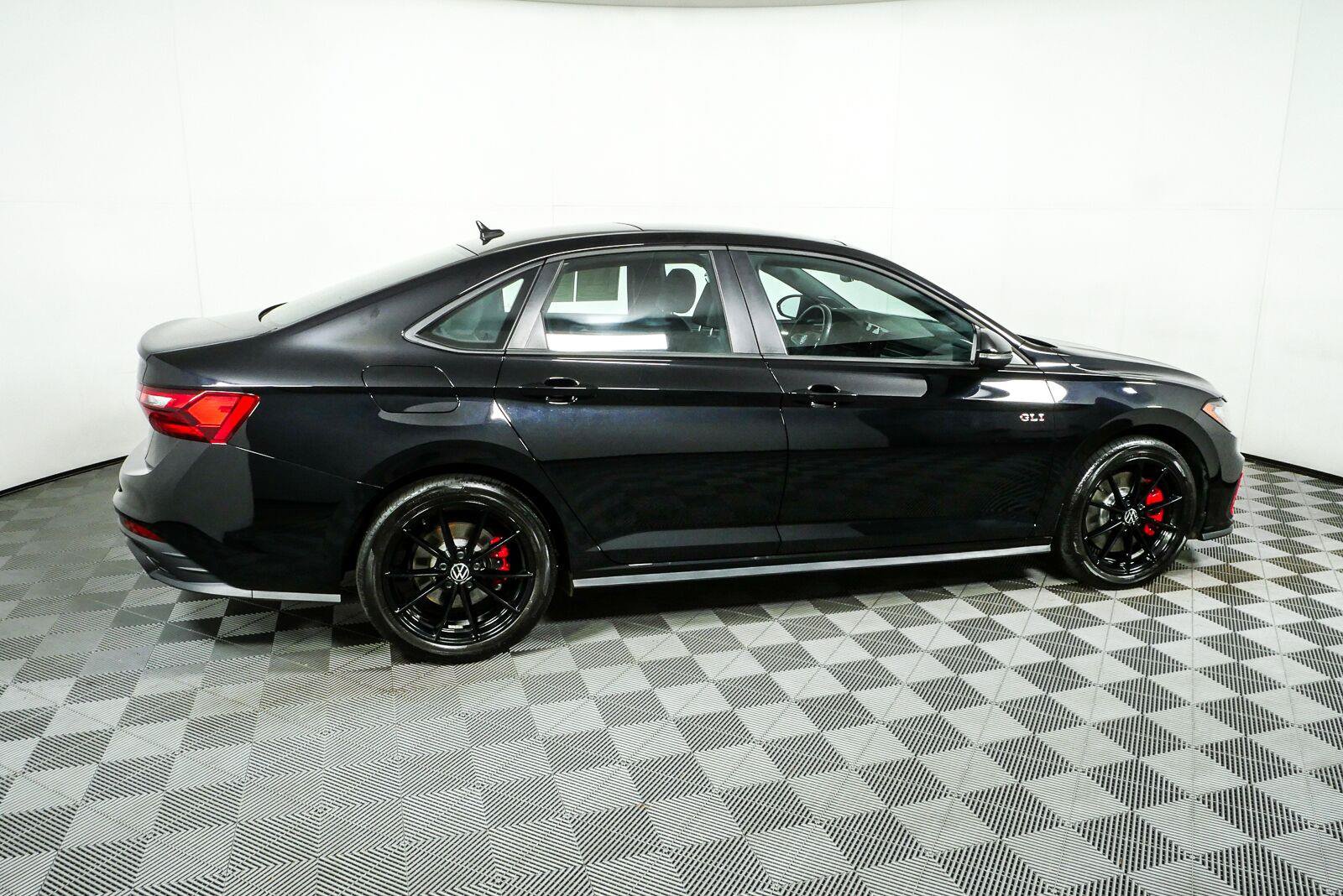 Certified 2025 Volkswagen Jetta GLI Autobahn w/ GLI Black Package FWD image 2