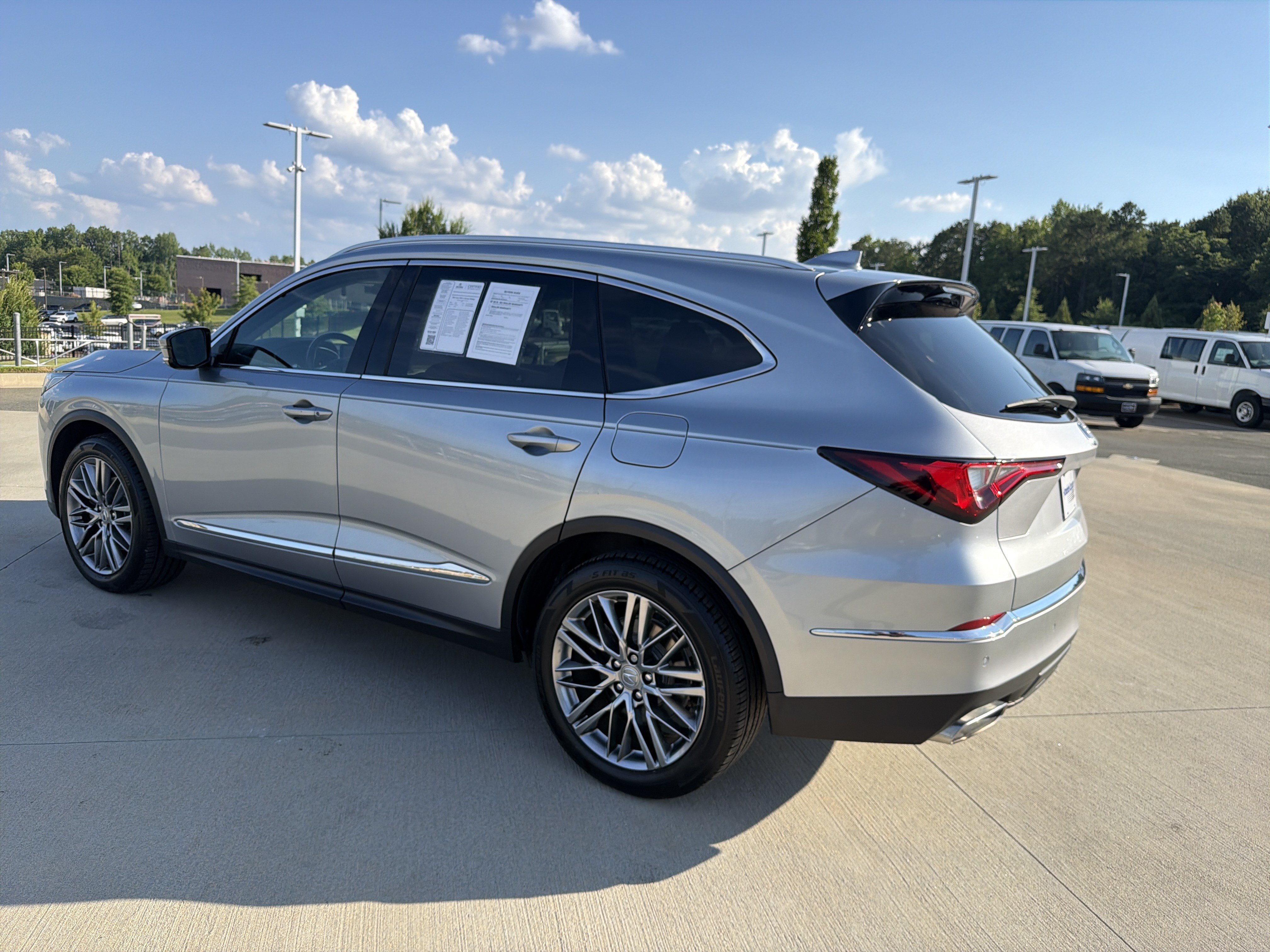 Used 2024 Acura MDX SH-AWD w/ Advance Package image 26