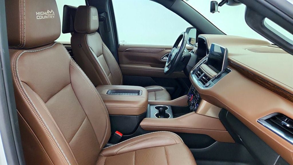 Used 2024 Chevrolet Tahoe High Country w/ Advanced Technology Package AWD/4WD image 25