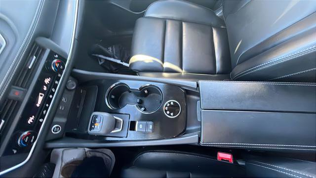 Used 2023 Nissan Rogue SV w/ SV Premium B Package image 17