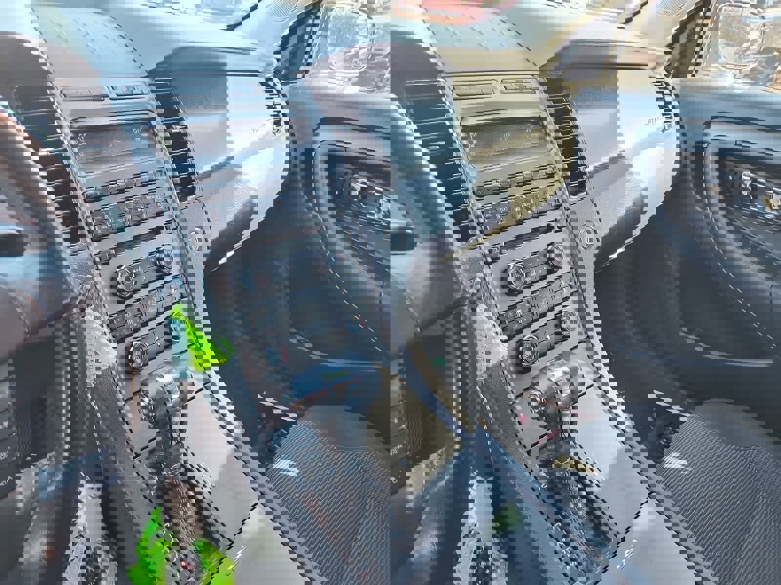 Used 2012 Ford Taurus SEL image 10