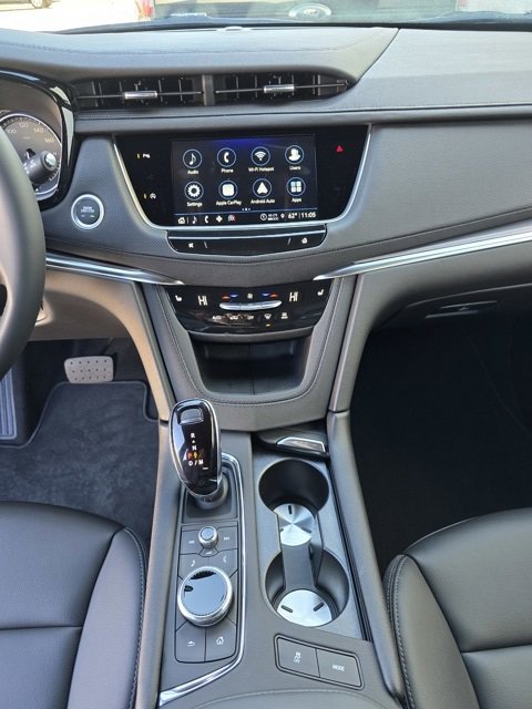 New 2025 Cadillac XT5 Luxury image 27