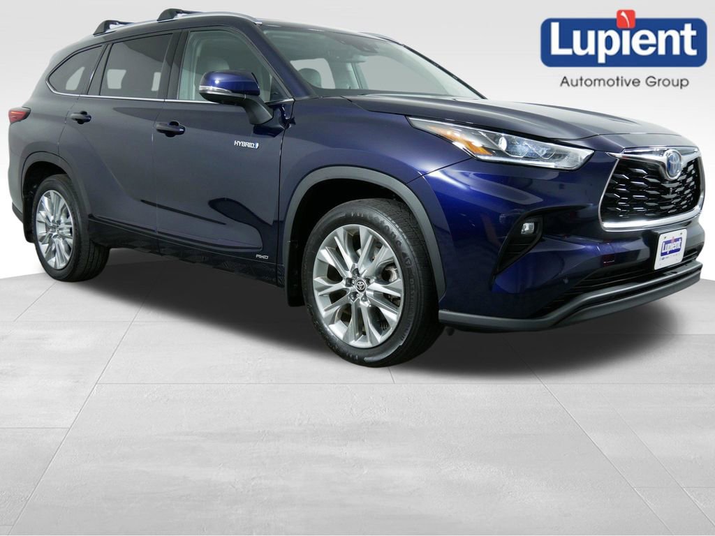 Used 2021 Toyota Highlander Limited AWD/4WD image 1