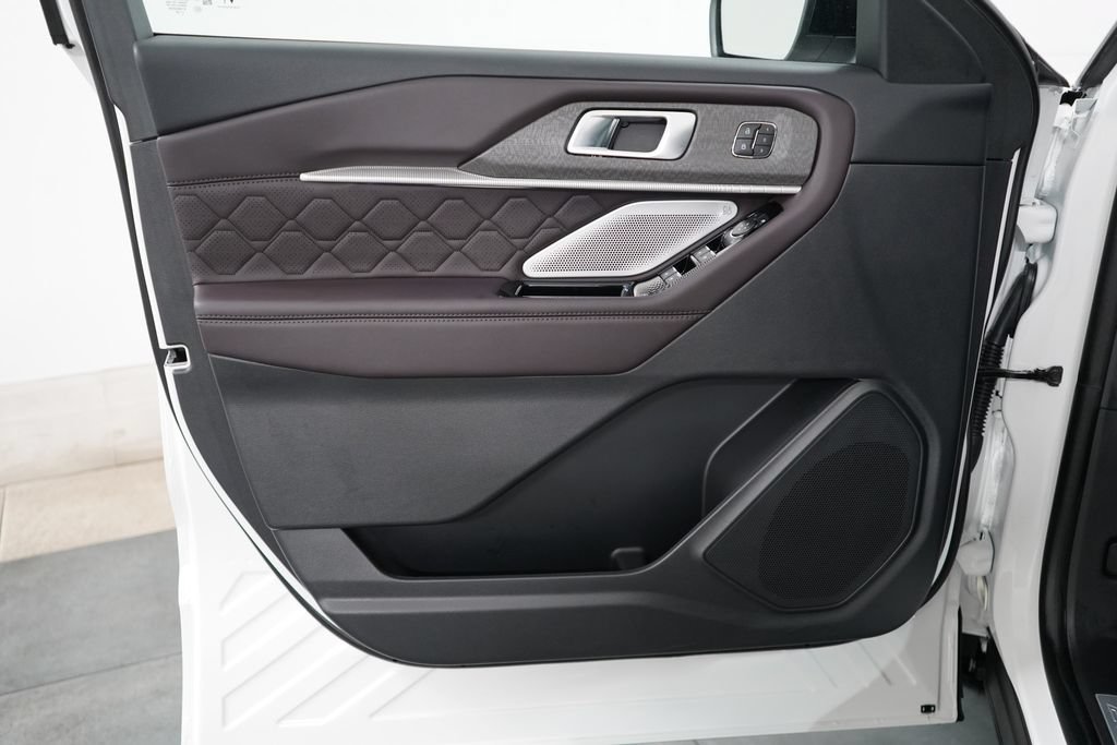 New 2026 Ford Explorer Platinum w/ LUX Leather Package AWD/4WD image 28