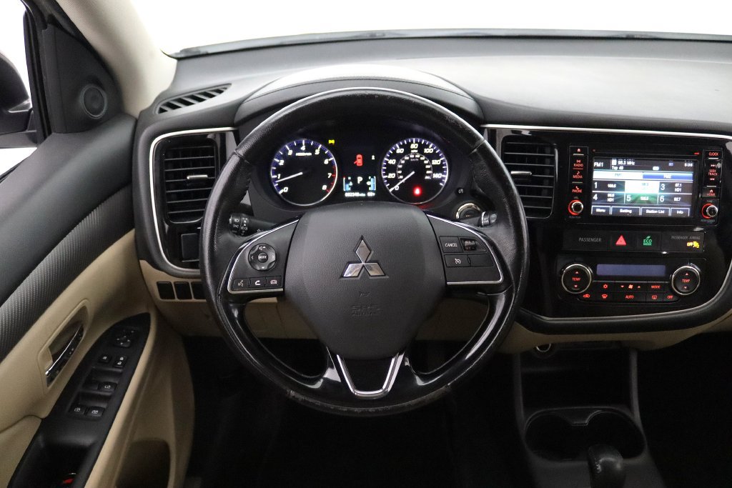 Used 2016 Mitsubishi Outlander SE FWD image 21