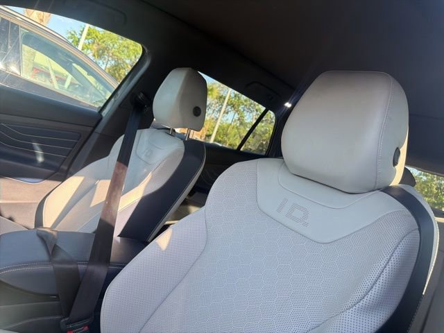 Used 2025 Volkswagen ID.4 Pro S RWD image 21