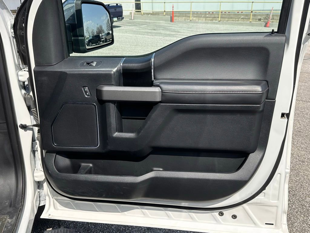 Used 2020 Ford F150 Platinum w/ Equipment Group 701A Luxury image 22