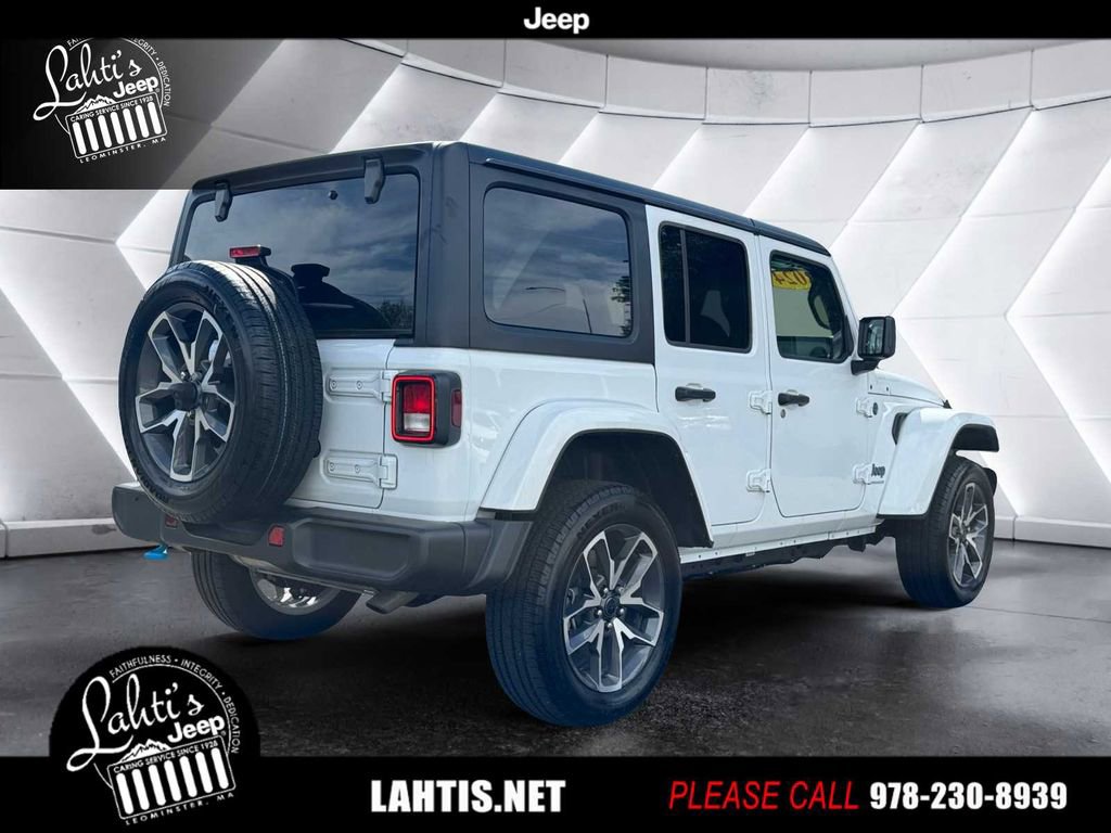 Used 2024 Jeep Wrangler Unlimited w/ Convenience Group image 4