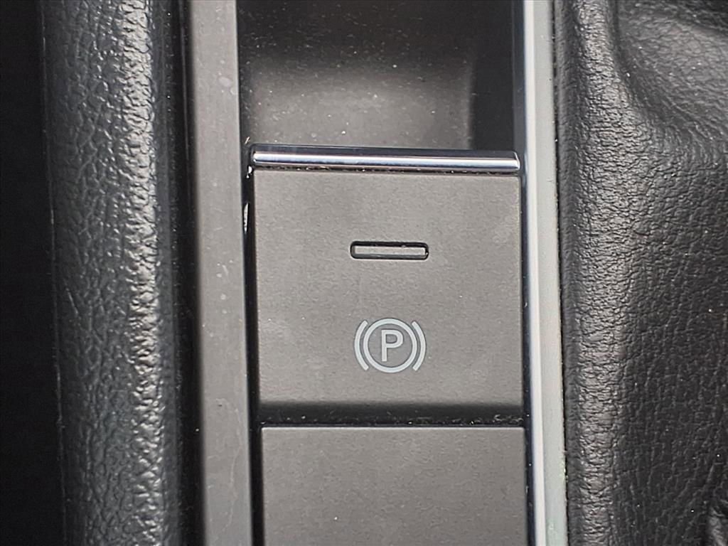 Used 2023 Volkswagen Jetta GLI Autobahn image 10