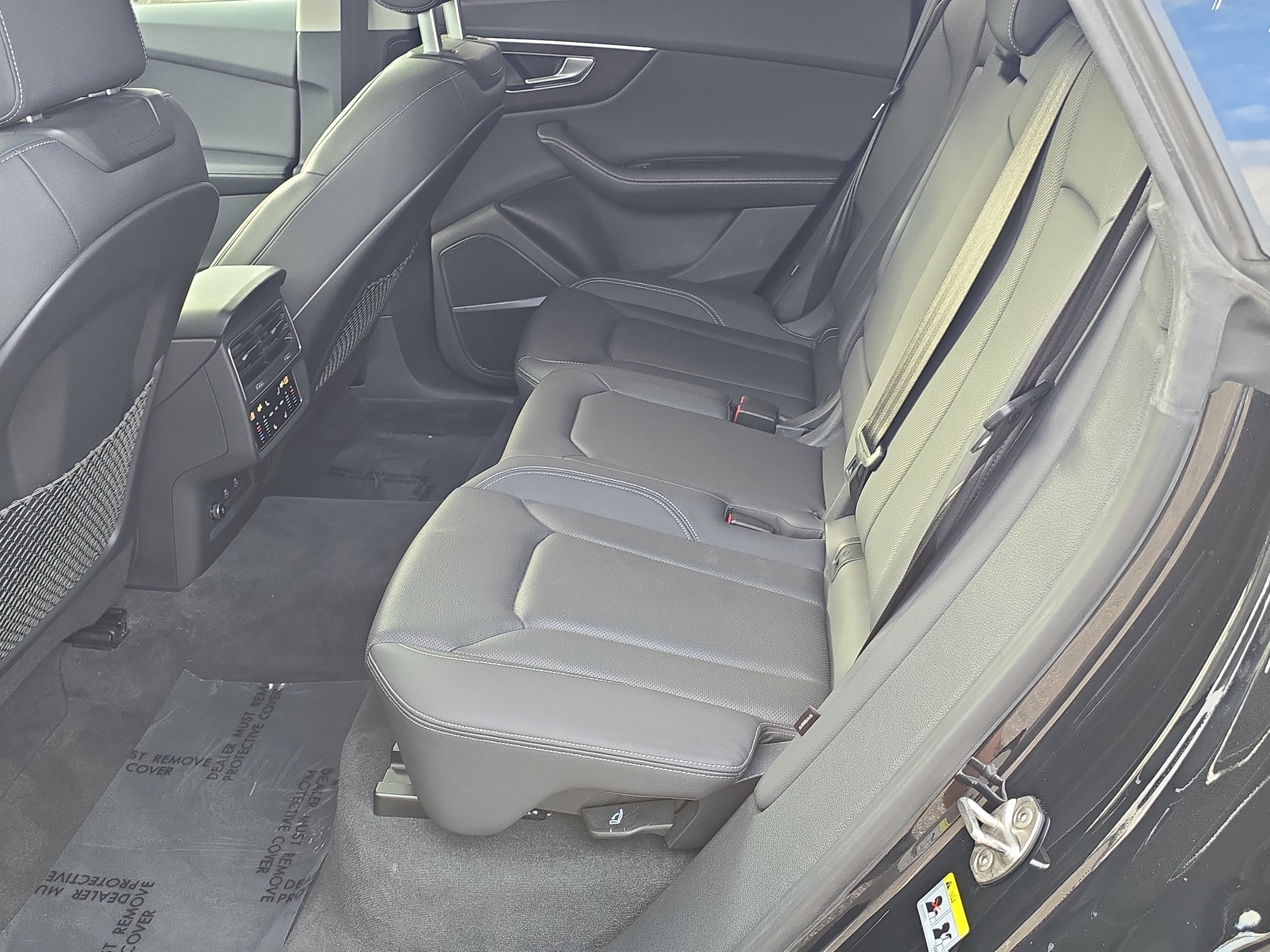 Used 2023 Audi Q8 Prestige image 15