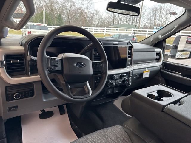 New 2026 Ford F350 XLT w/ XLT Premium Package AWD/4WD image 14