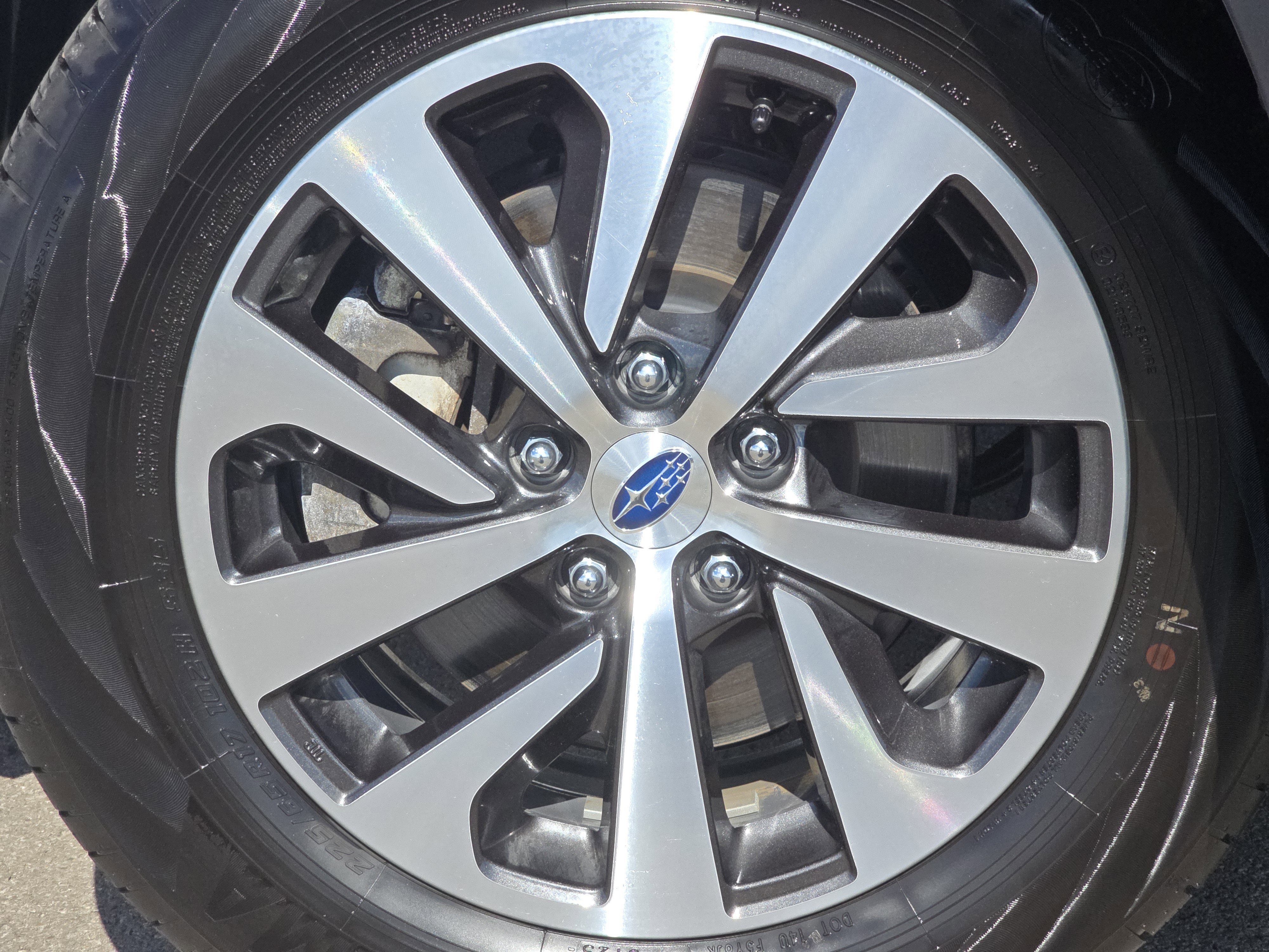 Certified 2025 Subaru Outback Premium w/ Popular Package #1 AWD/4WD image 13