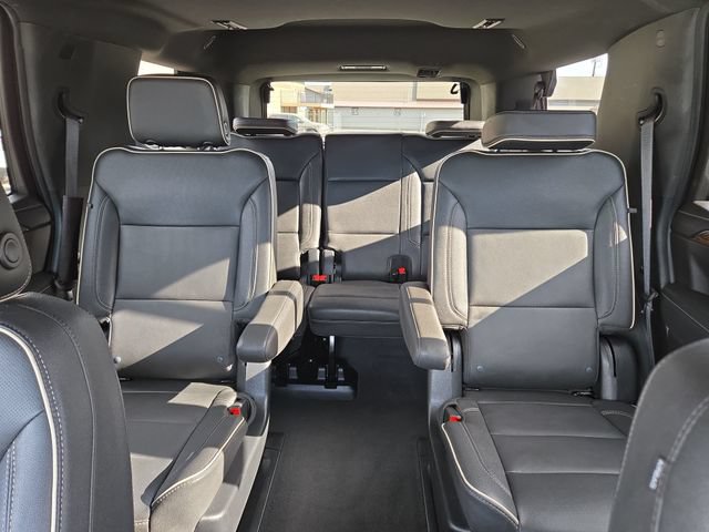 Used 2023 Chevrolet Tahoe Premier w/ Premium Package 2 AWD/4WD image 30