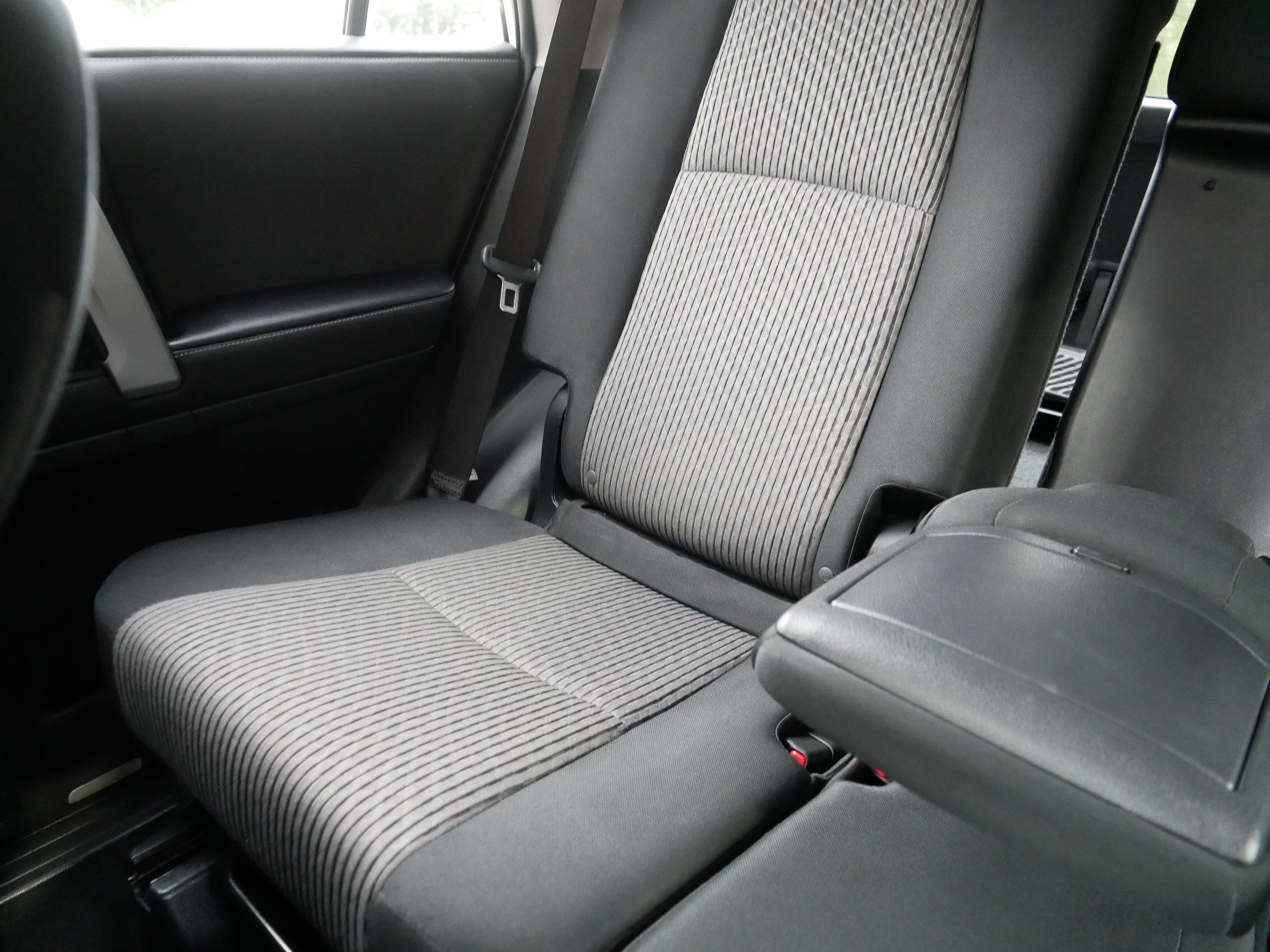 Used 2023 Toyota 4Runner SR5 AWD/4WD image 12
