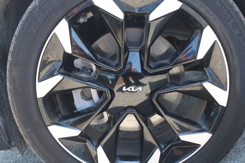 Certified 2025 Kia Sorento EX w/ Panoramic Sunroof Package FWD image 19