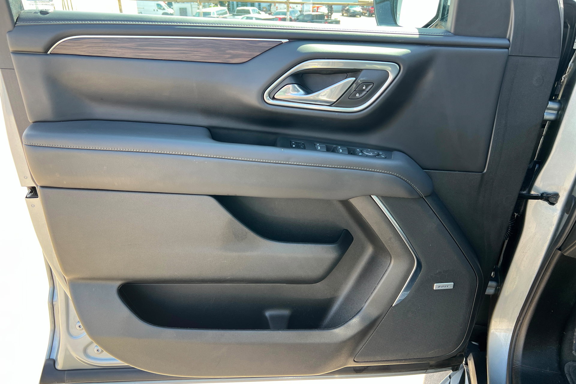 Used 2023 Chevrolet Tahoe LT w/ Luxury Package image 15