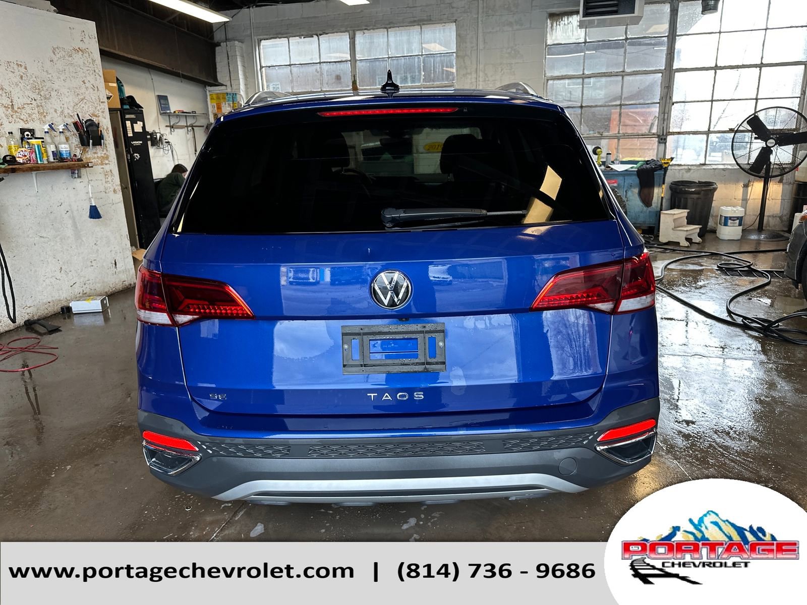 Used 2024 Volkswagen Taos SE image 4