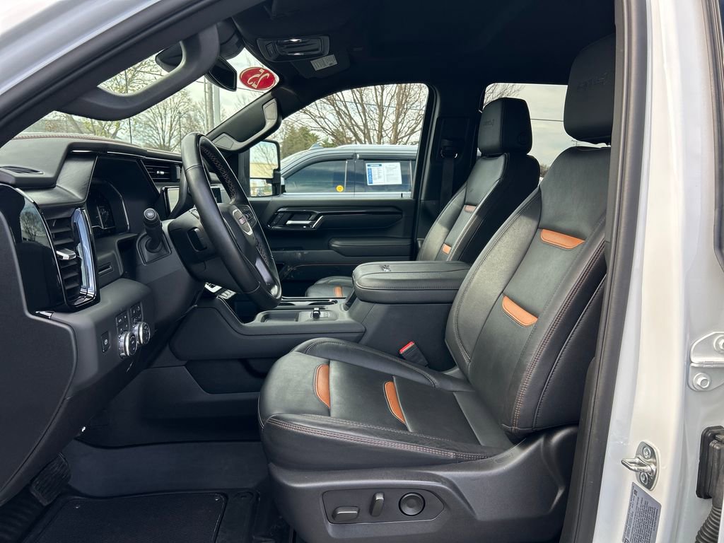 Certified 2025 GMC Sierra 2500 AT4 AWD/4WD image 14