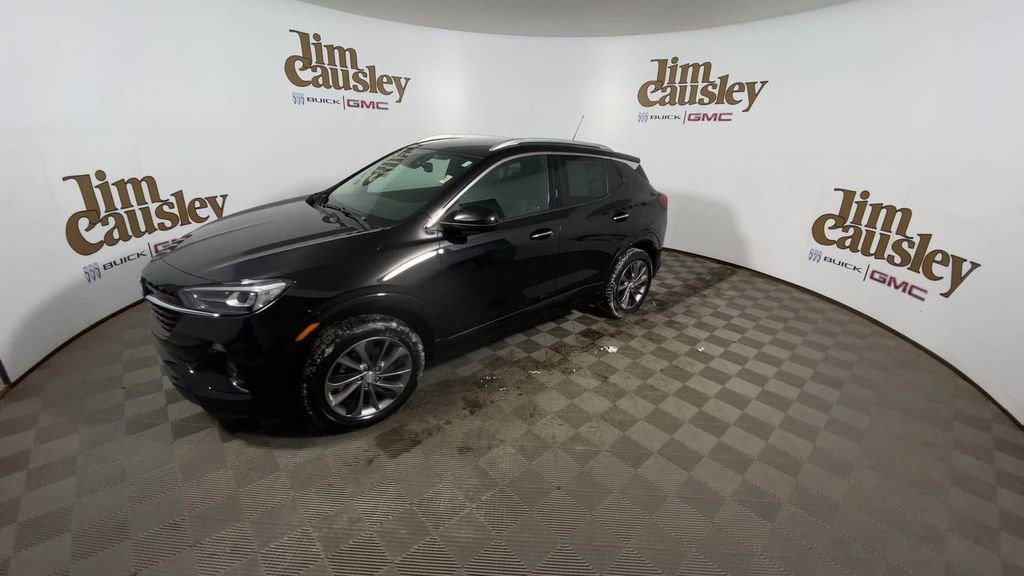 Used 2020 Buick Encore GX Essence w/ Sport Touring Package image 4