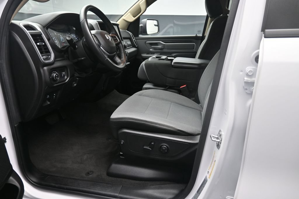 Used 2020 RAM 1500 Big Horn RWD image 17