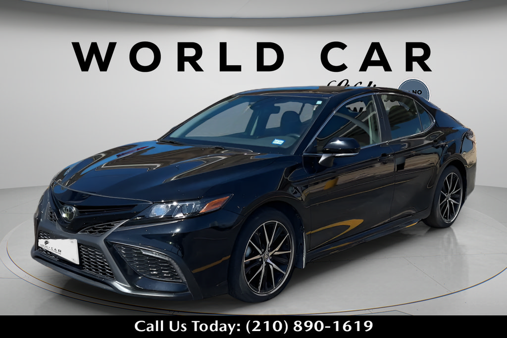Used 2024 Toyota Camry SE FWD image 7