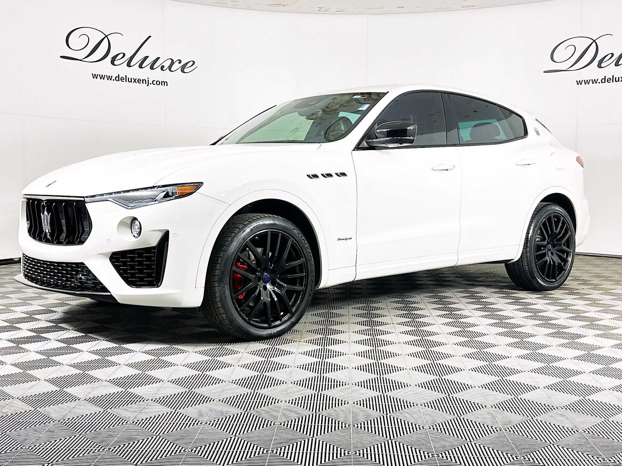 Used 2019 Maserati Levante GranSport AWD/4WD image 3