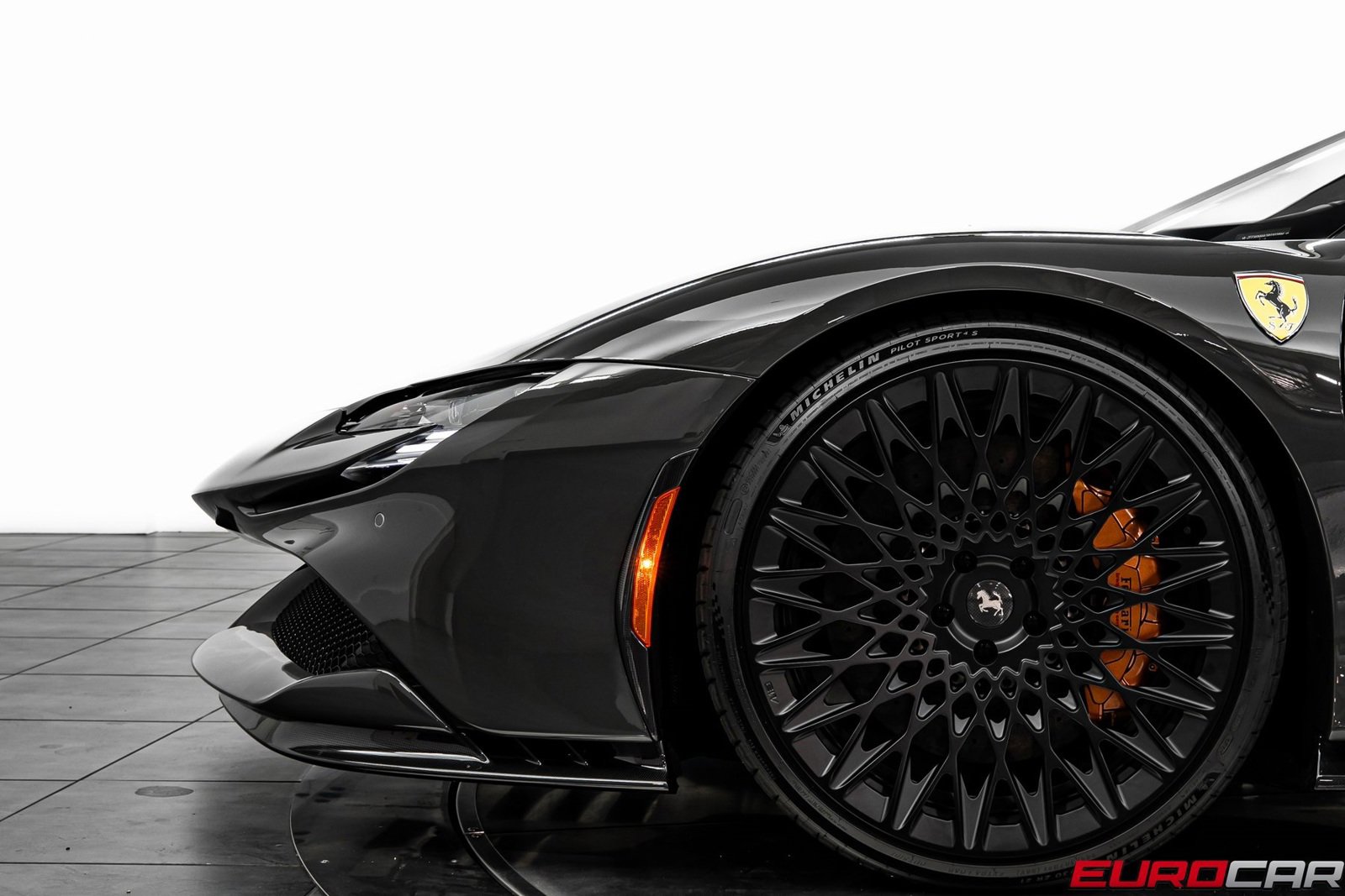 Used 2024 Ferrari SF90 Spider image 20