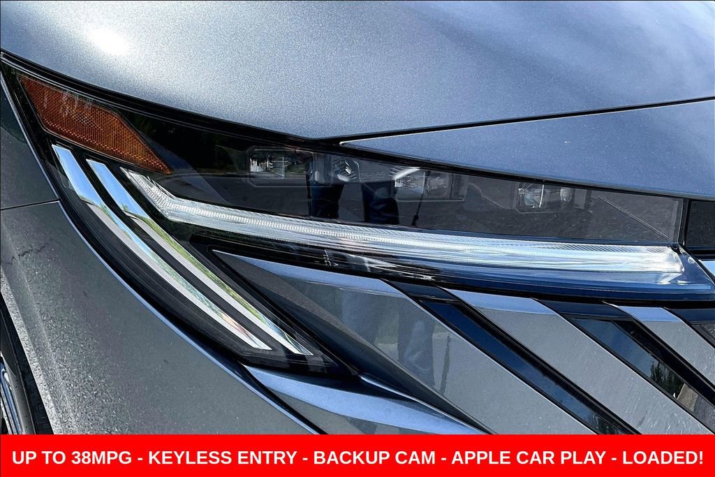 New 2026 Nissan Sentra SV w/ SV Convenience Package FWD image 32