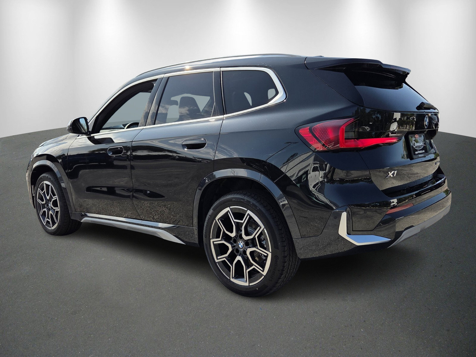 New 2026 BMW X1 xDrive28i w/ Convenience Package image 5