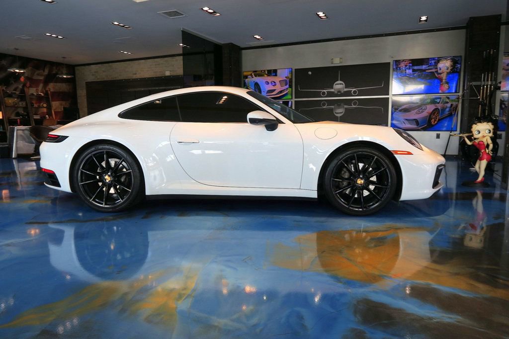 Used 2022 Porsche 911 Carrera image 8