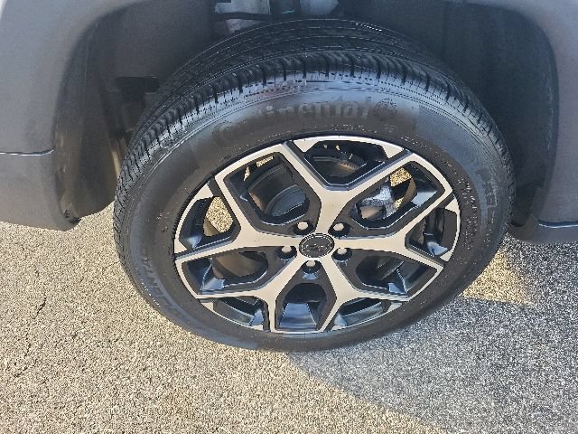 Used 2025 Jeep Compass Limited AWD/4WD image 15