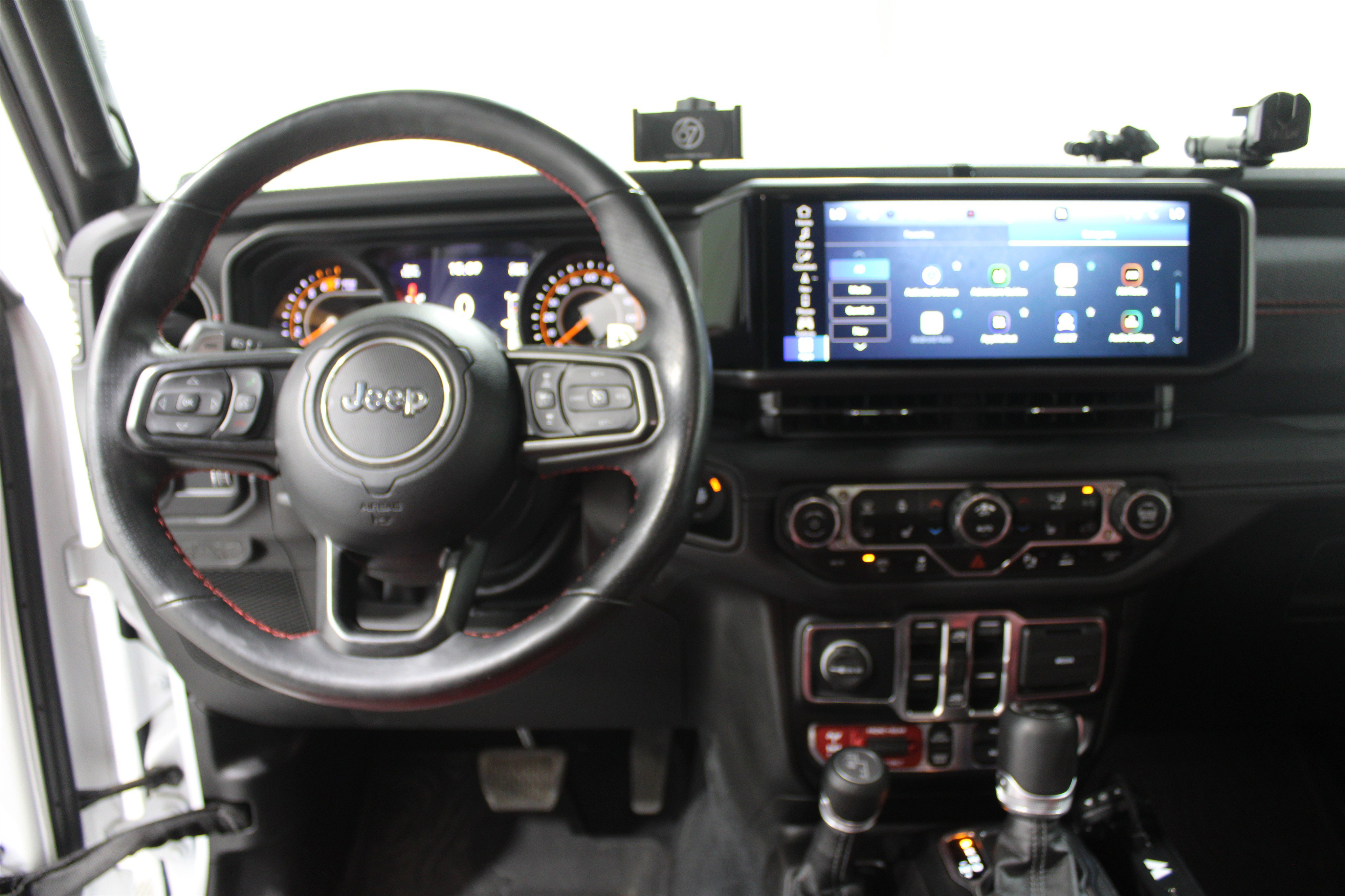 Used 2024 Jeep Wrangler Unlimited Rubicon 392 image 2