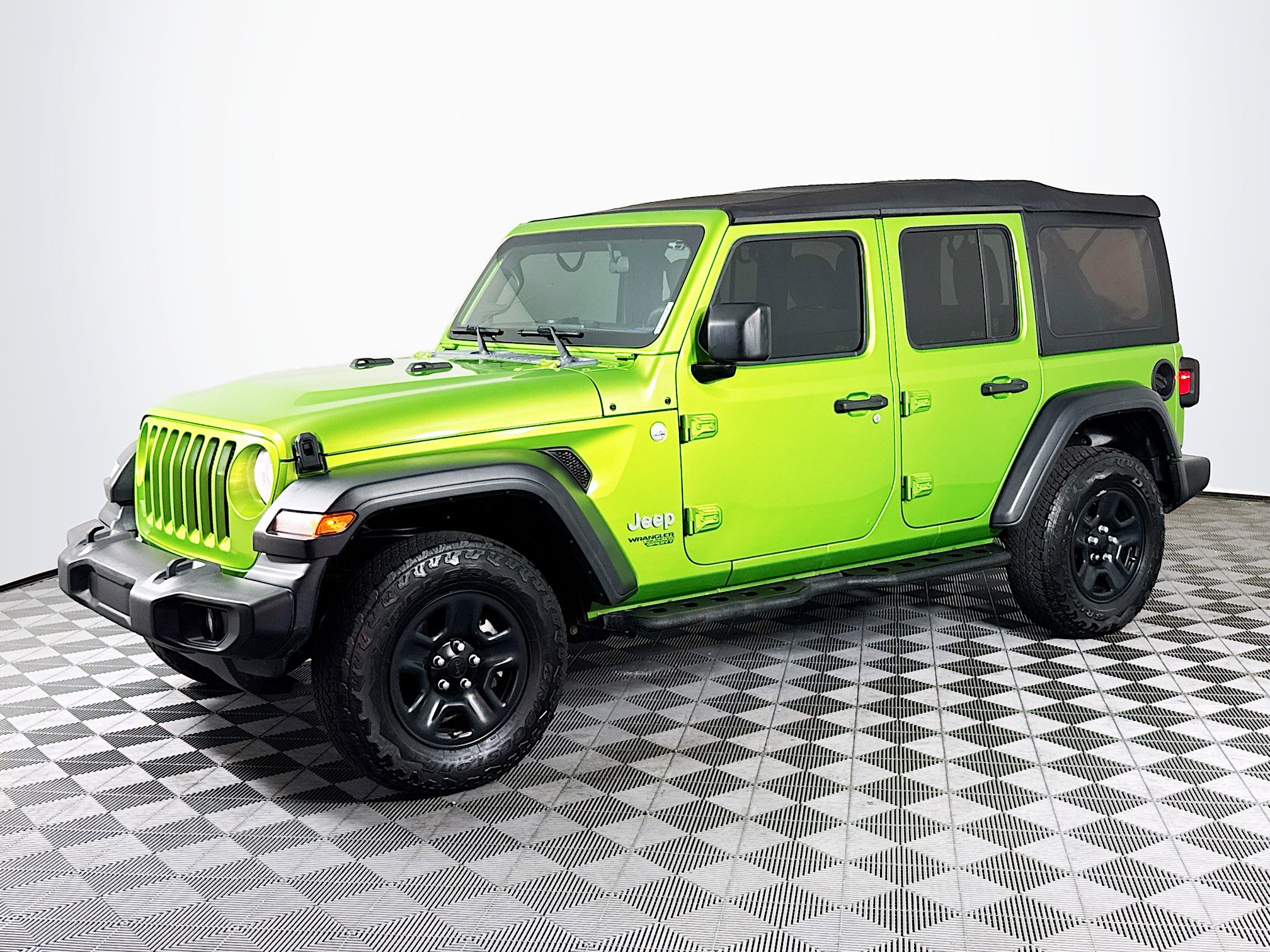 Used 2019 Jeep Wrangler Unlimited Sport AWD/4WD image 4