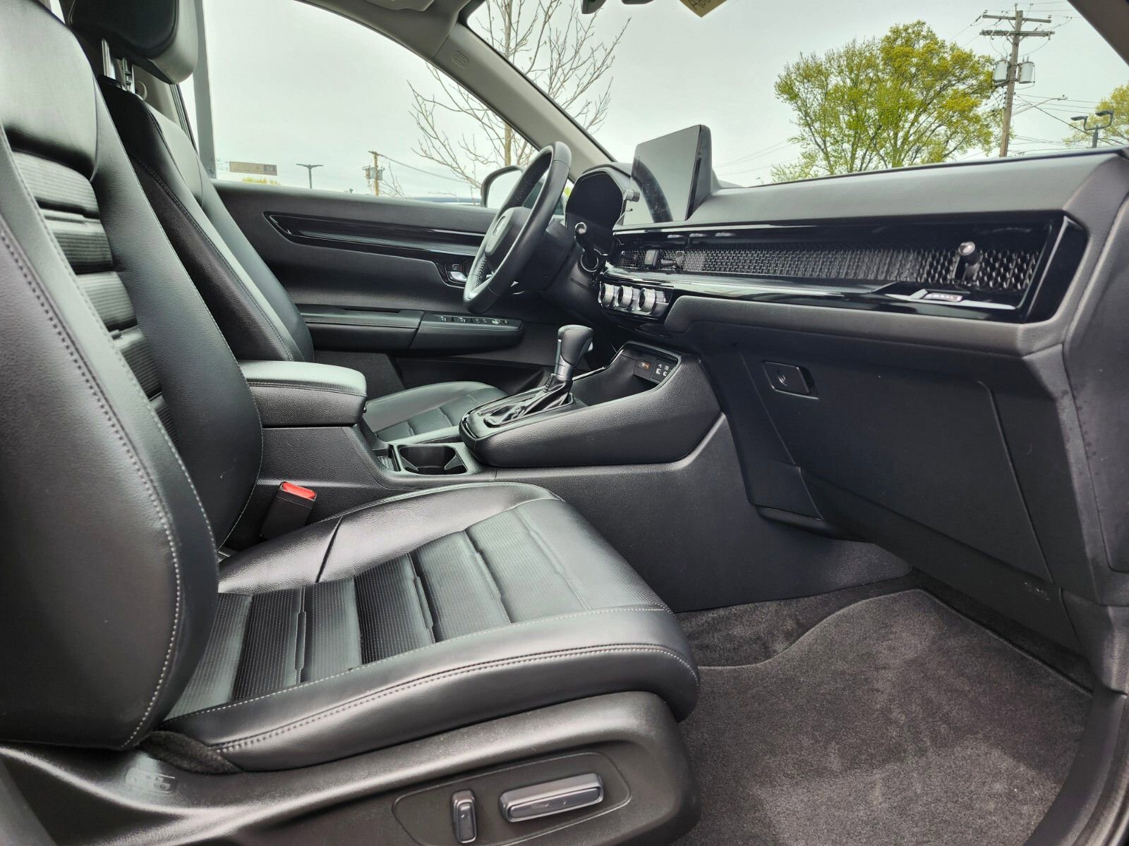 Used 2024 Honda CR-V EX-L image 11