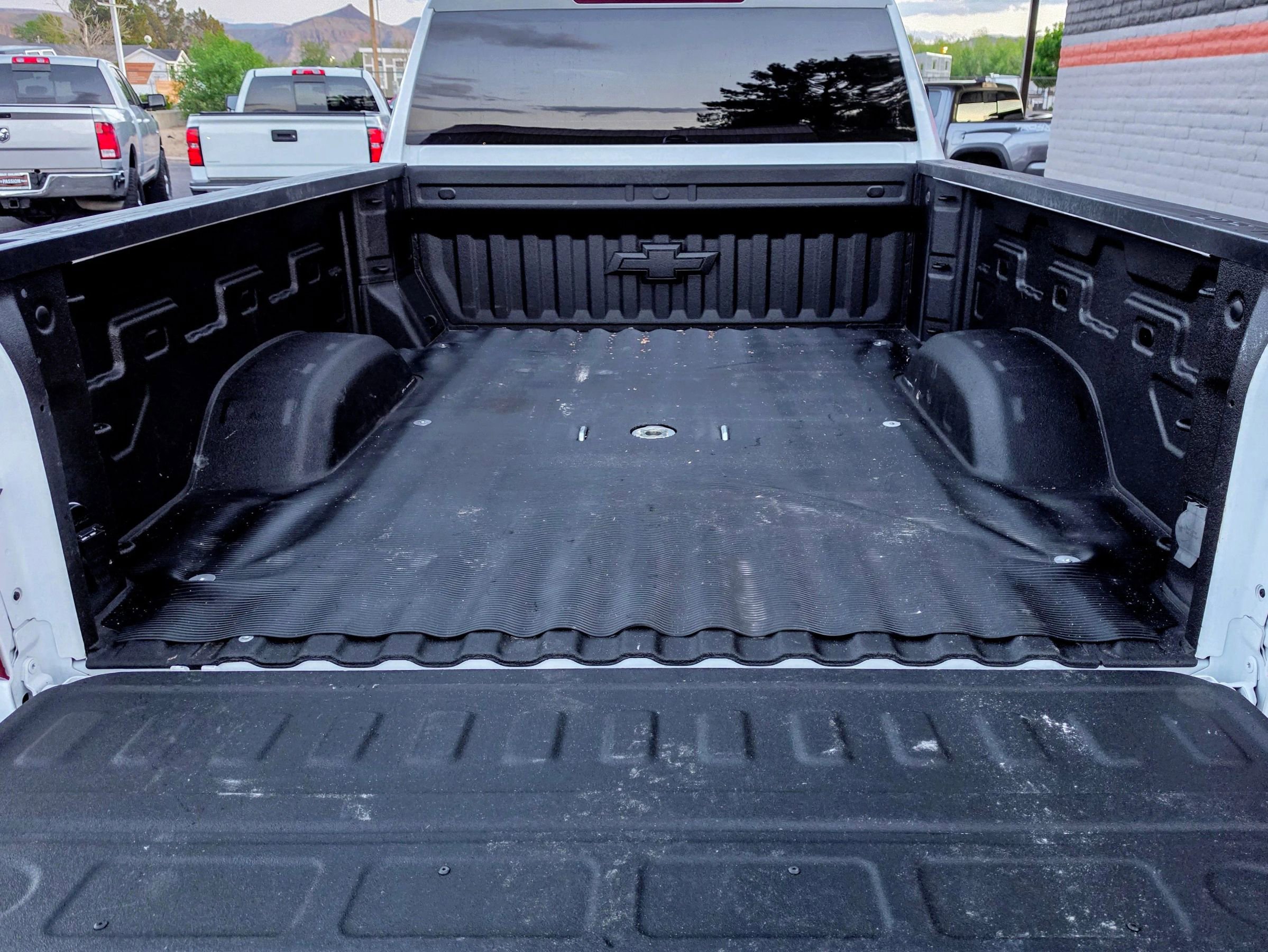 Used 2023 Chevrolet Silverado 2500 LT image 19