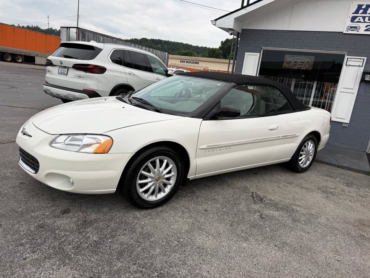 Used 2001 Chrysler Sebring LXi