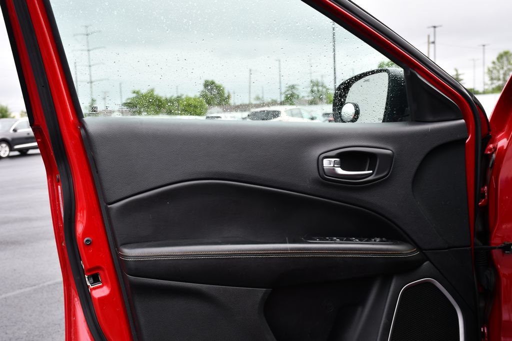 Used 2018 Jeep Compass Sport AWD/4WD image 15