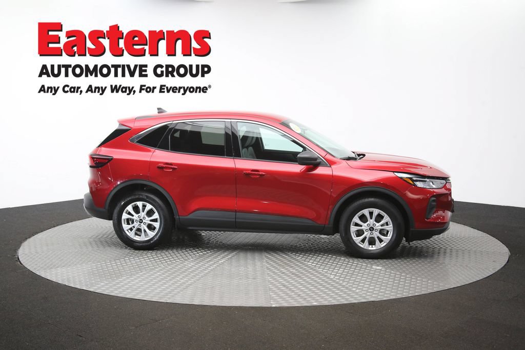 Used 2023 Ford Escape Active AWD/4WD image 46