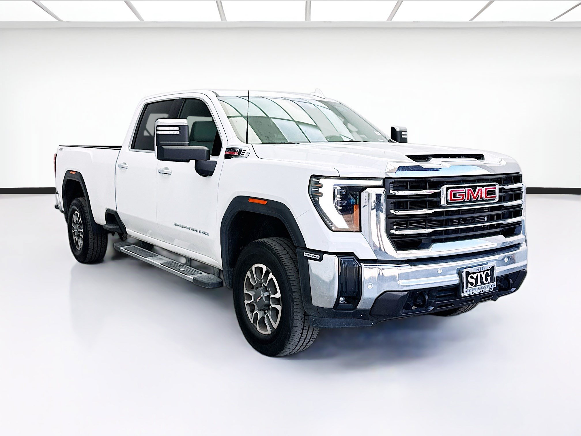 Used 2024 GMC Sierra 2500 SLT w/ SLT Convenience Package AWD/4WD image 3