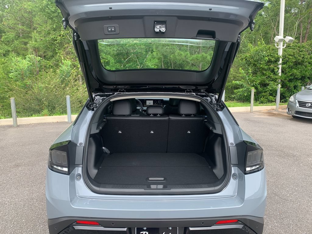 New 2026 Nissan Leaf Platinum+ FWD image 5