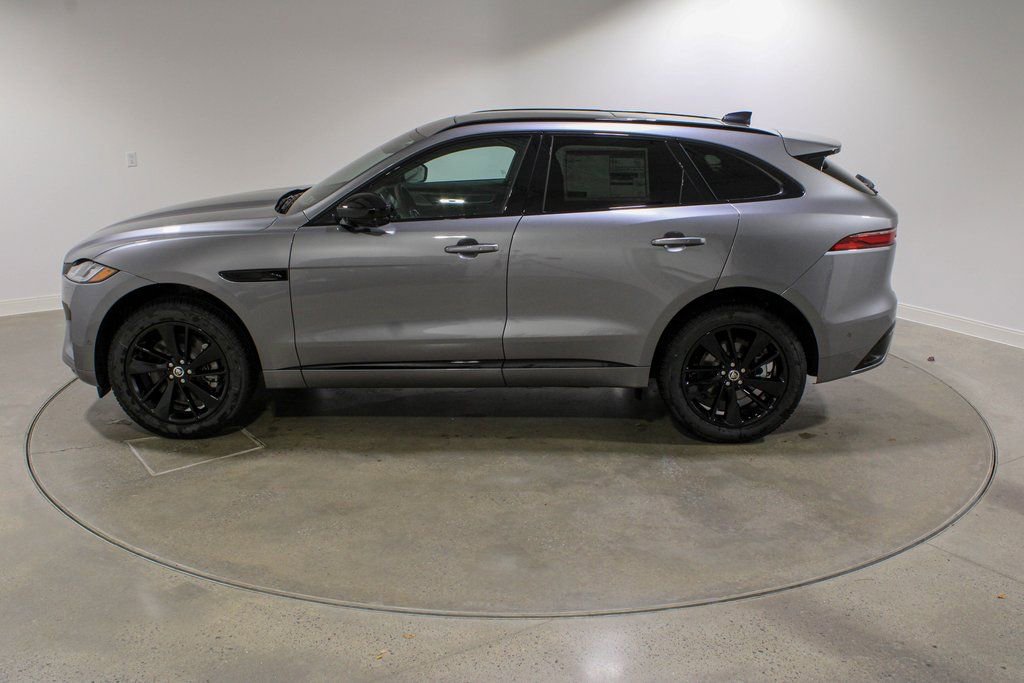 New 2026 Jaguar F-PACE R-Dynamic S image 2