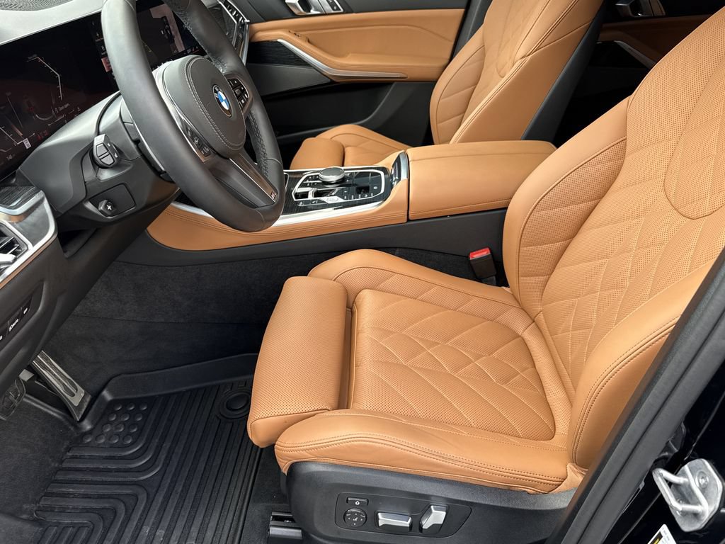 Used 2026 BMW X5 xDrive40i w/ M Sport Package AWD/4WD image 9