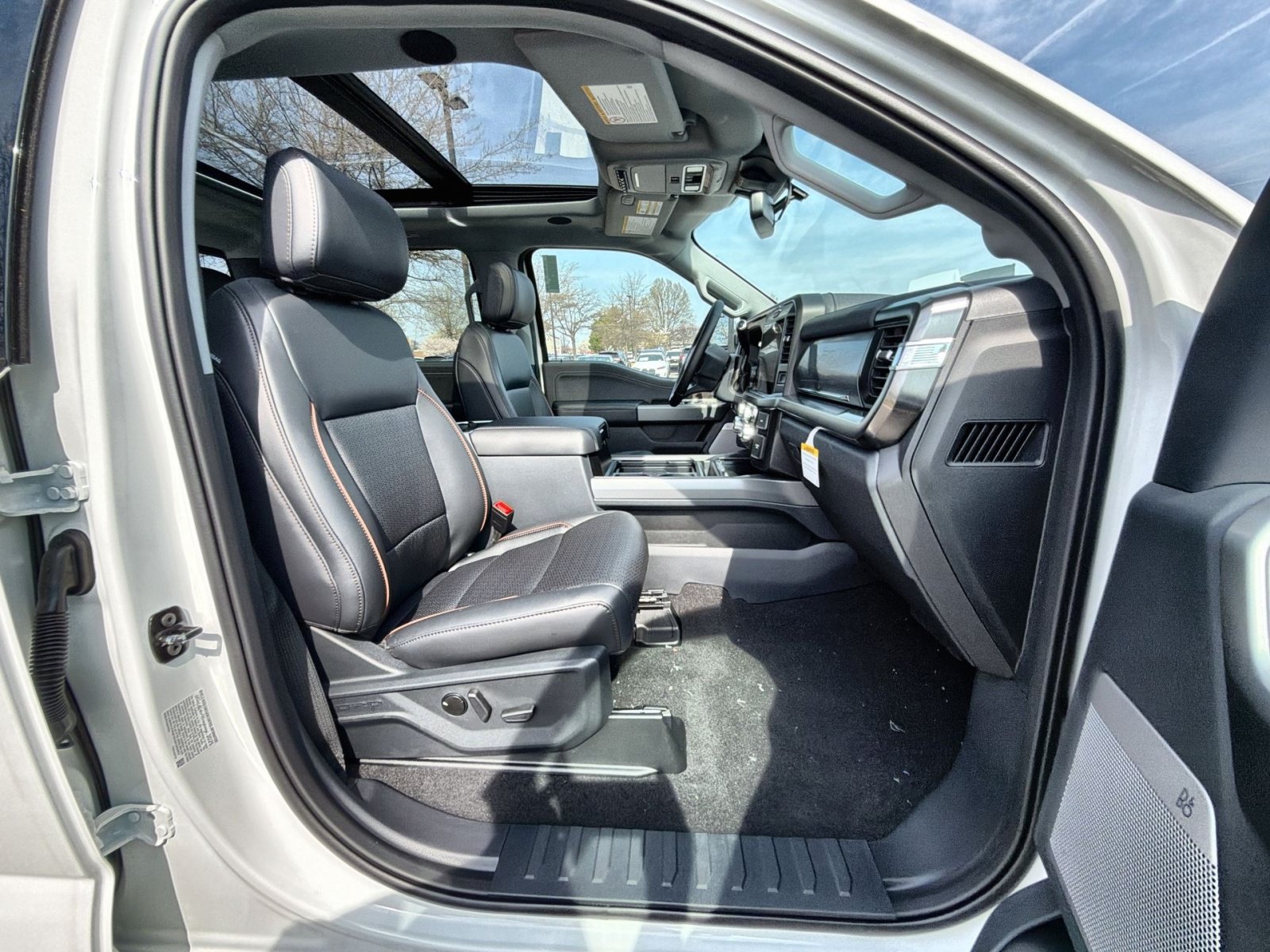 New 2026 Ford F350 Lariat w/ Lariat Ultimate Package AWD/4WD image 28