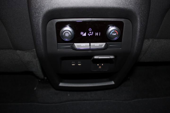 New 2026 GMC Acadia Elevation image 22