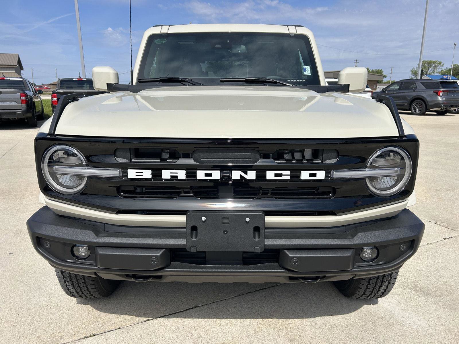 New 2026 Ford Bronco Outer Banks AWD/4WD image 34