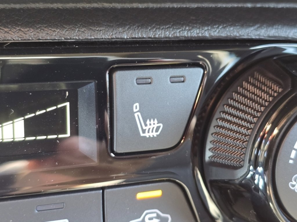 New 2026 Nissan Kicks SV w/ Cold Weather Package image 4