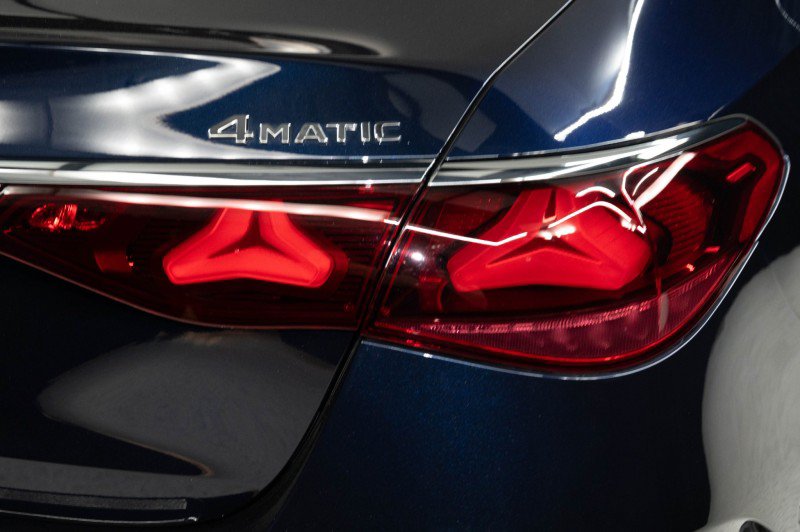 Certified 2025 Mercedes-Benz E 350 4MATIC Sedan image 10