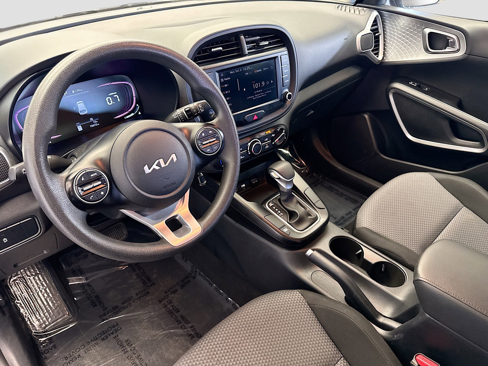 Used 2023 Kia Soul LX w/ Option Group 015 image 7