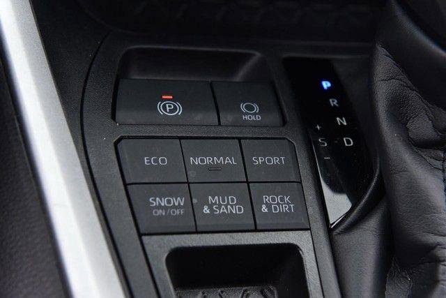 Used 2024 Toyota RAV4 LE image 15