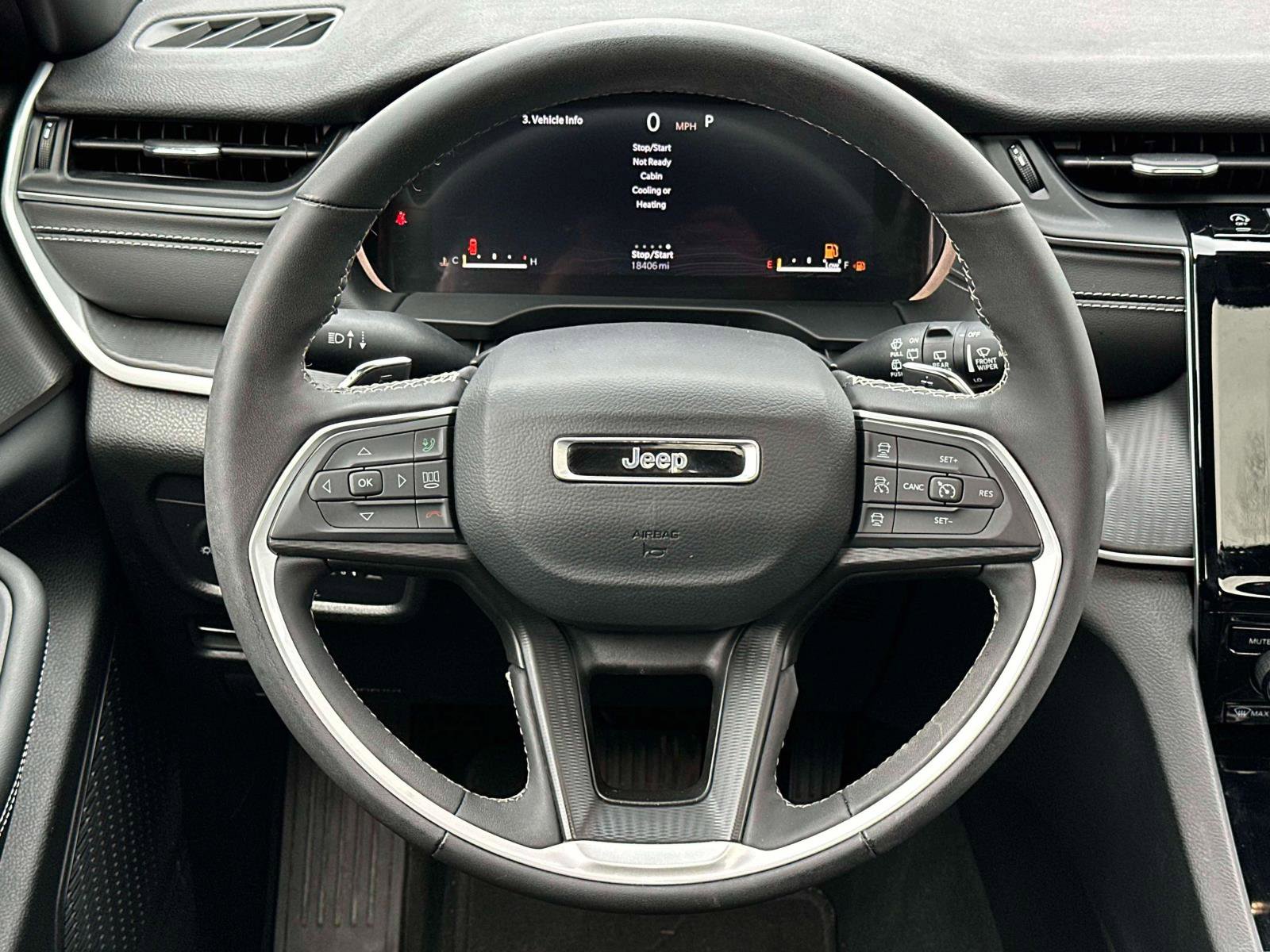 Used 2024 Jeep Grand Cherokee L Altitude image 12